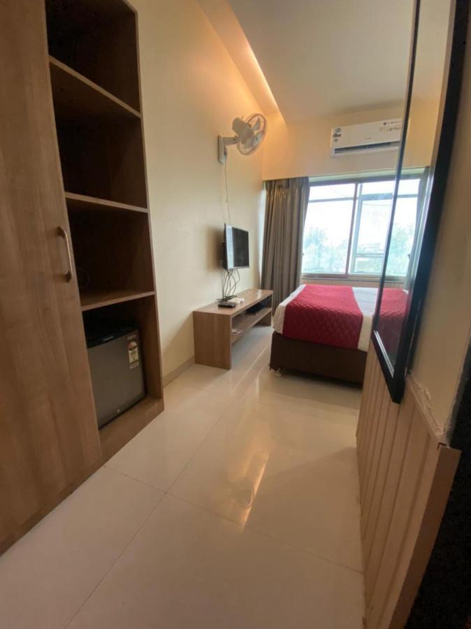 Hotel Airport Prime -Near Mumbai International Airport Andheri East Exterior foto